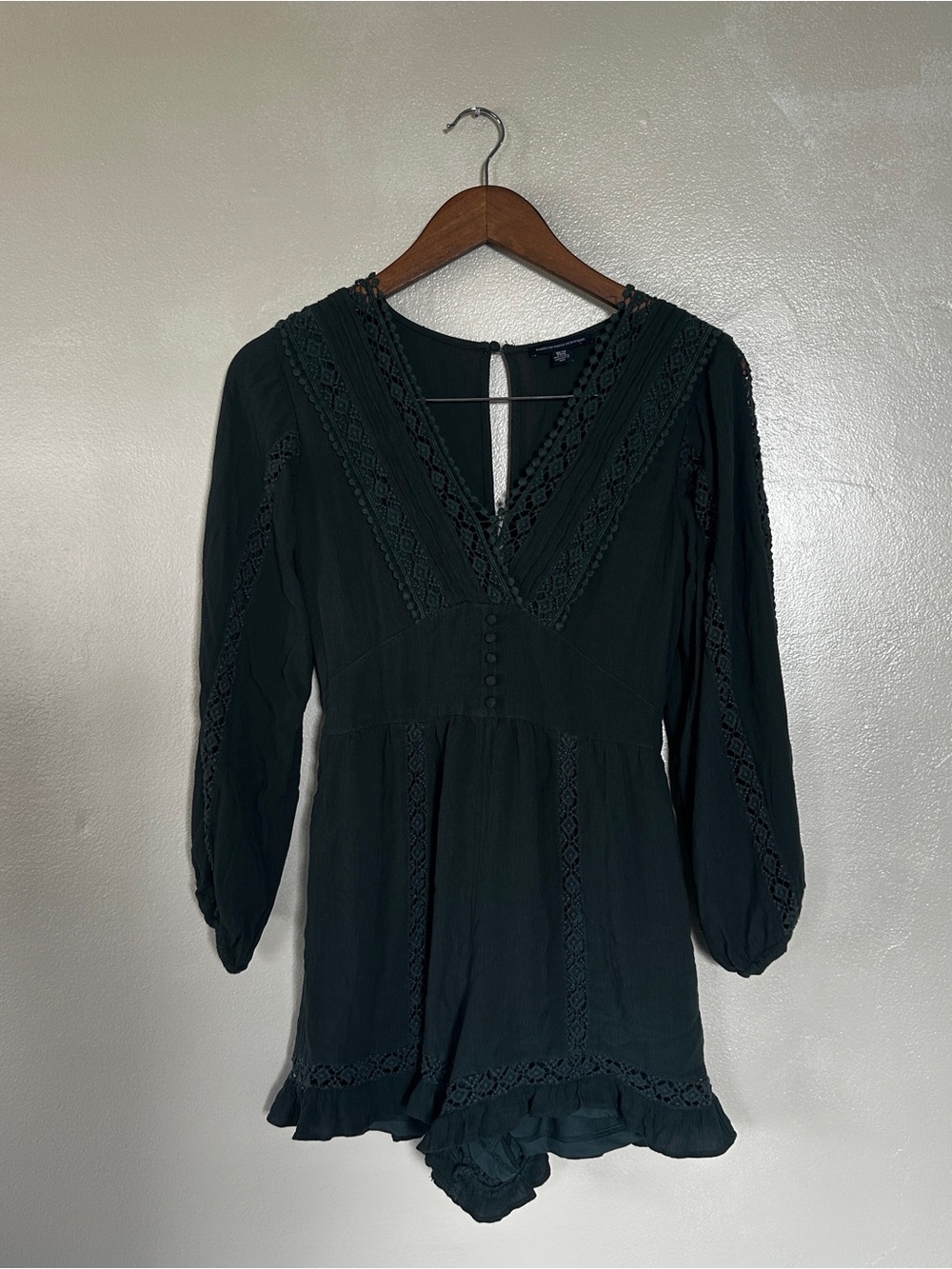American Eagle Outfitters XS Dark Green Lace Trim Long Sleeve Romper Boho